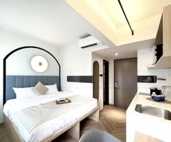 Beach Road (D7), Apartment #498042091